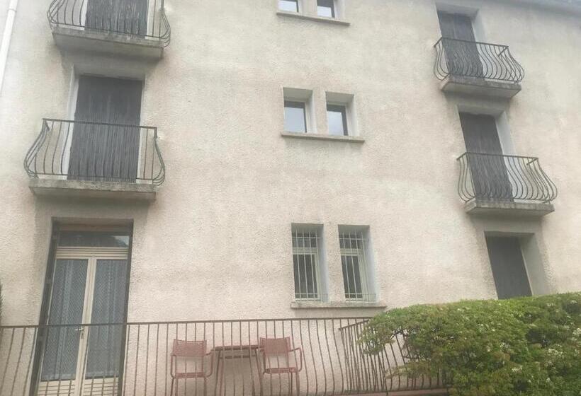 Номер Стандарт с Террасой, Hébergements à La Rive, Accueil Ouvert Tous Les Jours Jusqu à 20h00 Dernier Délai, Depuis 30 Ans ! R