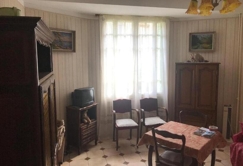 Номер Стандарт Вид на Сад, Hébergements à La Rive, Accueil Ouvert Tous Les Jours Jusqu à 20h00 Dernier Délai, Depuis 30 Ans ! R