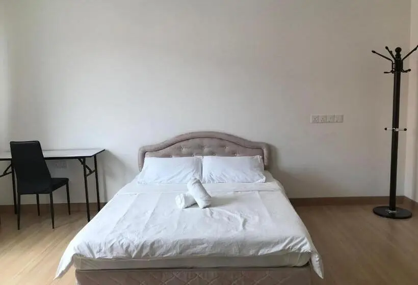 Standardrum, Island Hostel