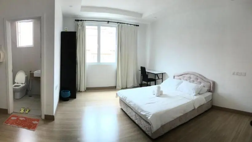 Standardrum, Island Hostel