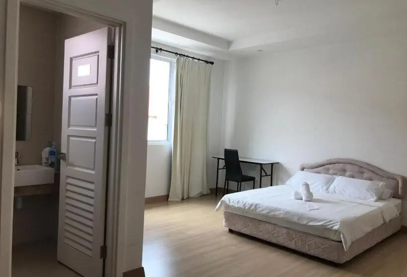 Standardrum, Island Hostel