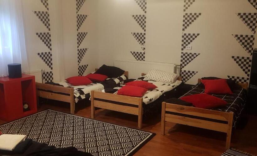 اتاق استاندارد چهار تخته, Upeslīči Atpūtai