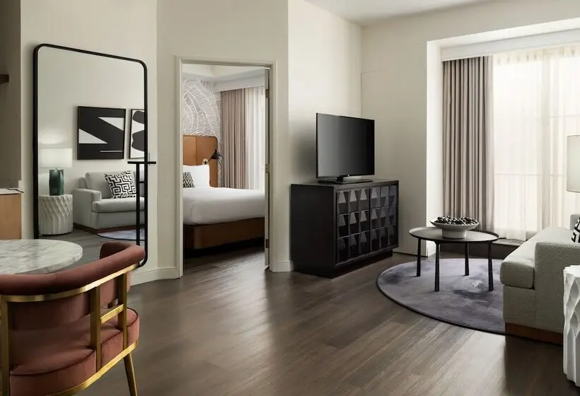 身障者適用スイートルーム, Burton House, Beverly Hills, A Tribute Portfolio Hotel