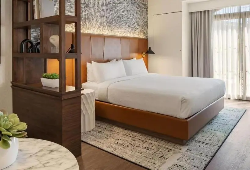 キングサイドベッドのスタンダードワンルーム, Burton House, Beverly Hills, A Tribute Portfolio Hotel