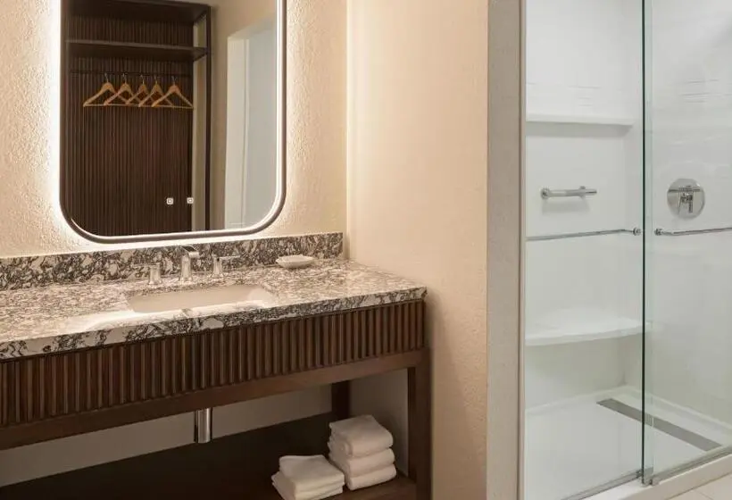 スイート, Burton House, Beverly Hills, A Tribute Portfolio Hotel