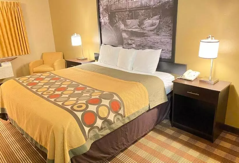 اتاق استاندارد با تخت بزرگ, Super 8 By Wyndham Eau Claire Wi