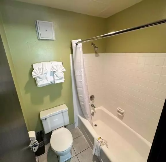 اتاق استاندارد, Super 8 By Wyndham Eau Claire Wi
