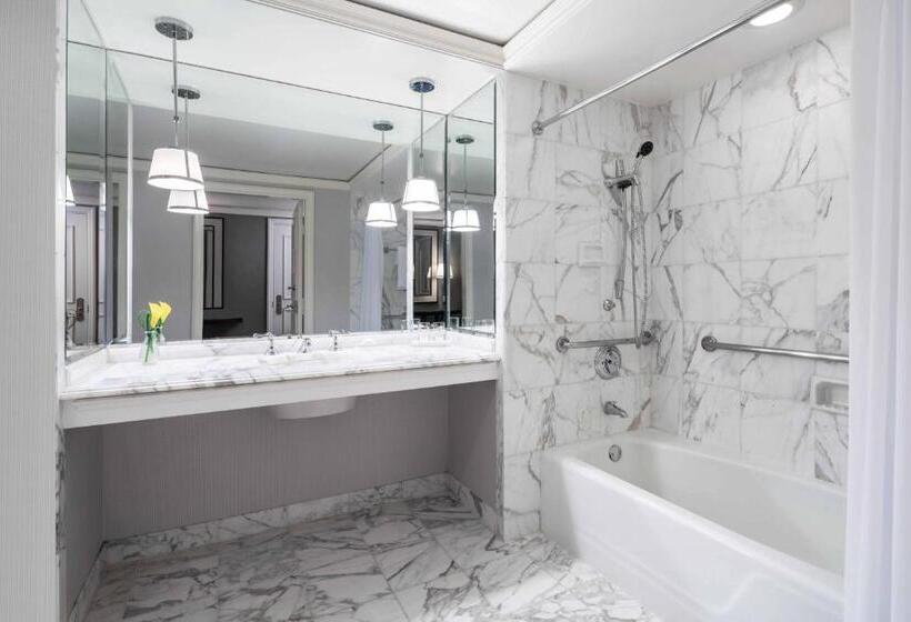 Номер Deluxe Кровать Кинг, The Ritzcarlton, St. Louis