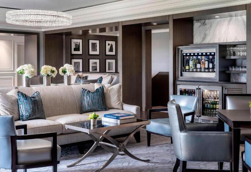 חדר קלאב עם מיטת קינג, The Ritzcarlton, St. Louis