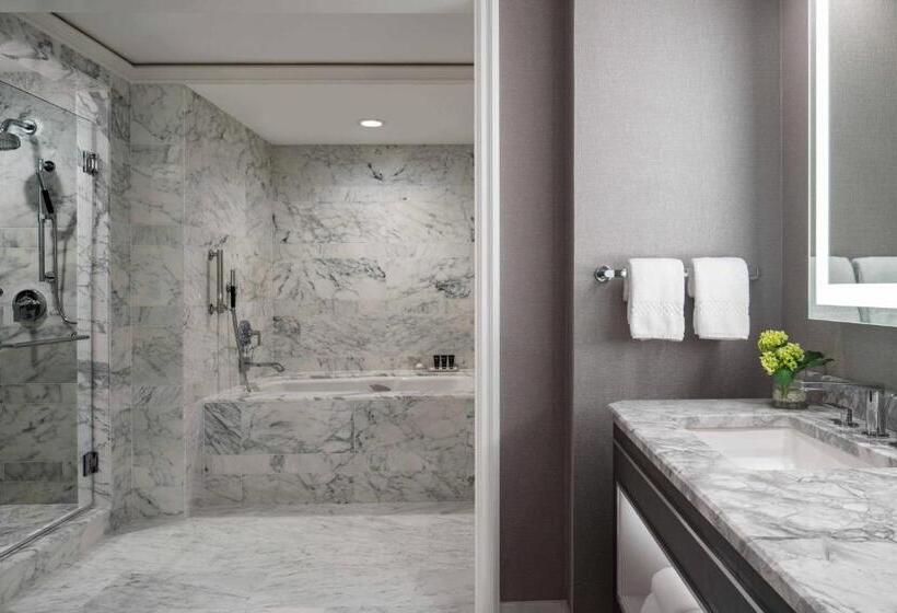 סוויטת קלאב, The Ritzcarlton, St. Louis