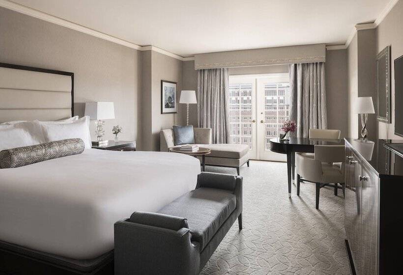 Номер Клуб, The Ritzcarlton, St. Louis