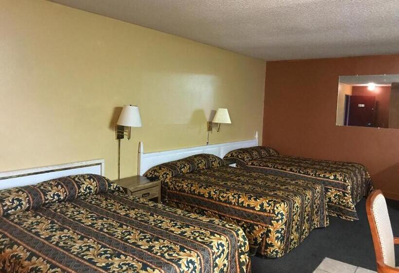 3 Bedroom Suite, Regalodge Motel