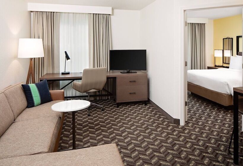 סוויטה, Residence Inn Boston Dedham