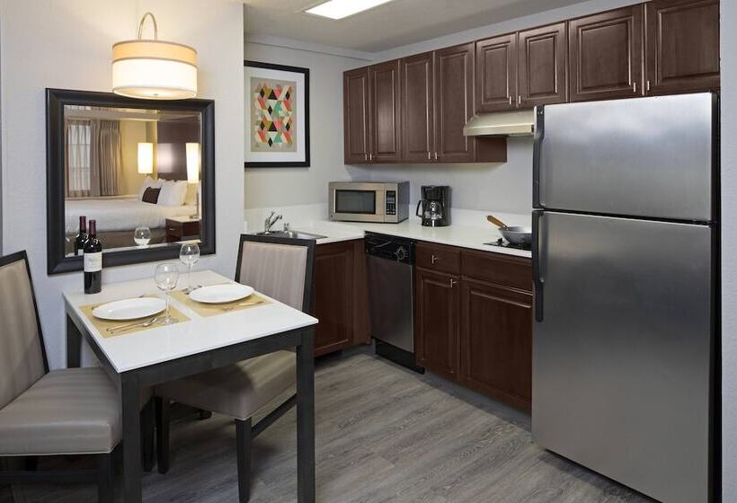 جناح, Burton House, Beverly Hills, A Tribute Portfolio Hotel