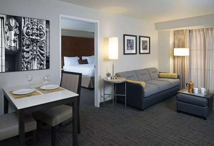 身障者適用スイートルーム, Burton House, Beverly Hills, A Tribute Portfolio Hotel