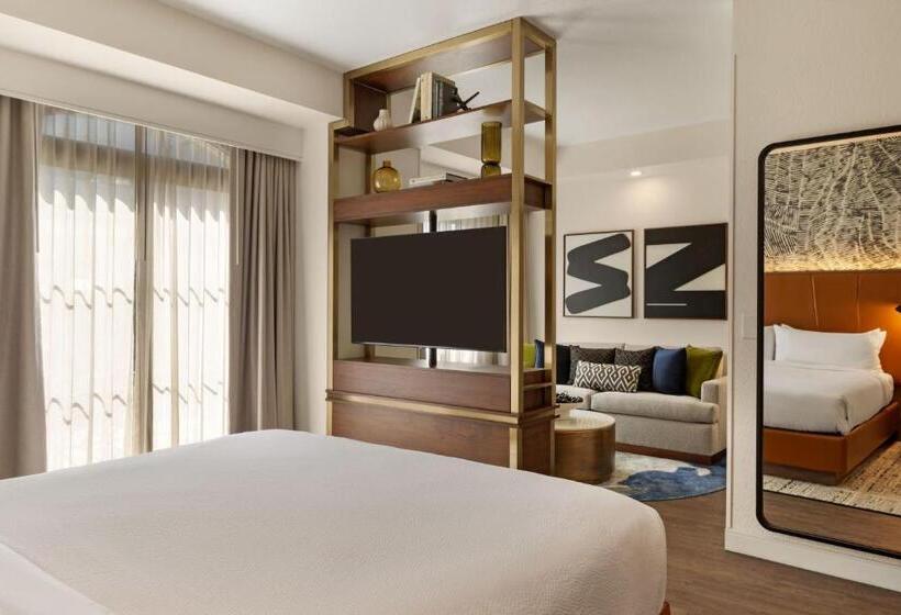 إستوديو قياسى سرير كينج, Burton House, Beverly Hills, A Tribute Portfolio Hotel