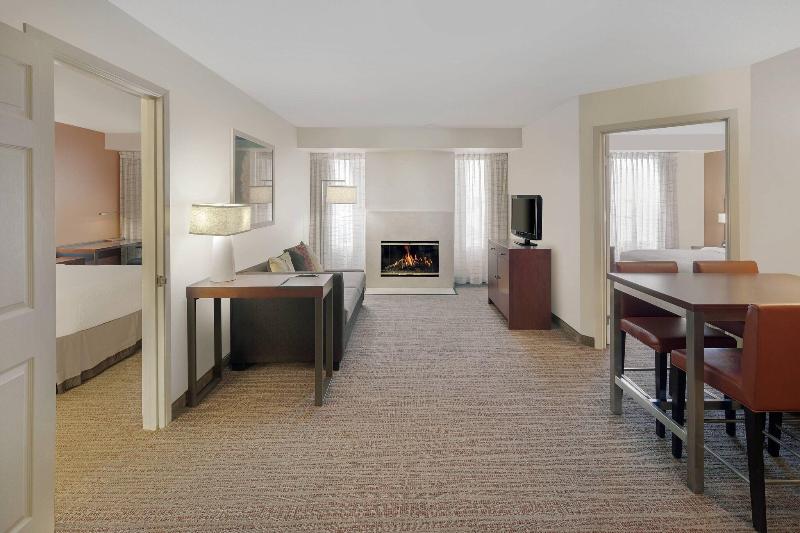 Lakosztály, Residence Inn Indianapolis Airport