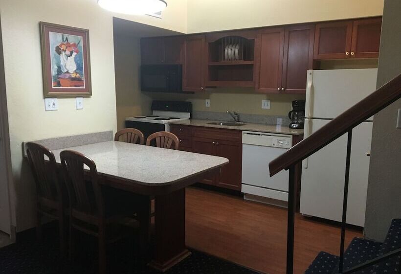 带2个卧室的套房, Affordable Suites Of America Grand Rapids