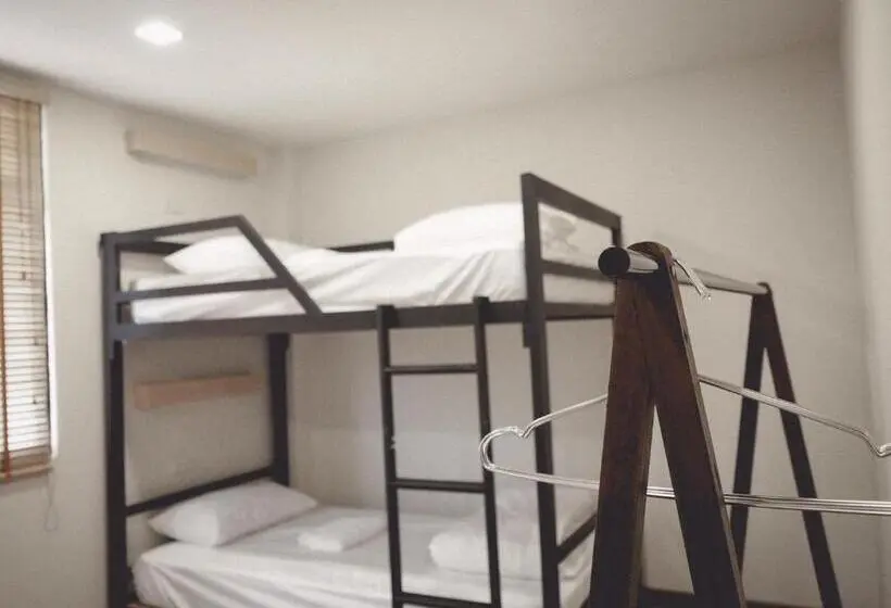 اتاق استاندارد چهارنفره با سرویس بهداشتی مشترک, More Than Sleep Hostel Pak Chong  Khao Yai