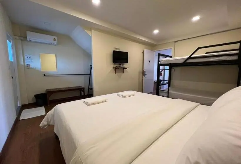 اتاق استاندارد چهار تخته, More Than Sleep Hostel Pak Chong  Khao Yai