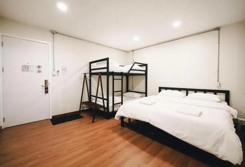 اتاق استاندارد چهار تخته, More Than Sleep Hostel Pak Chong  Khao Yai