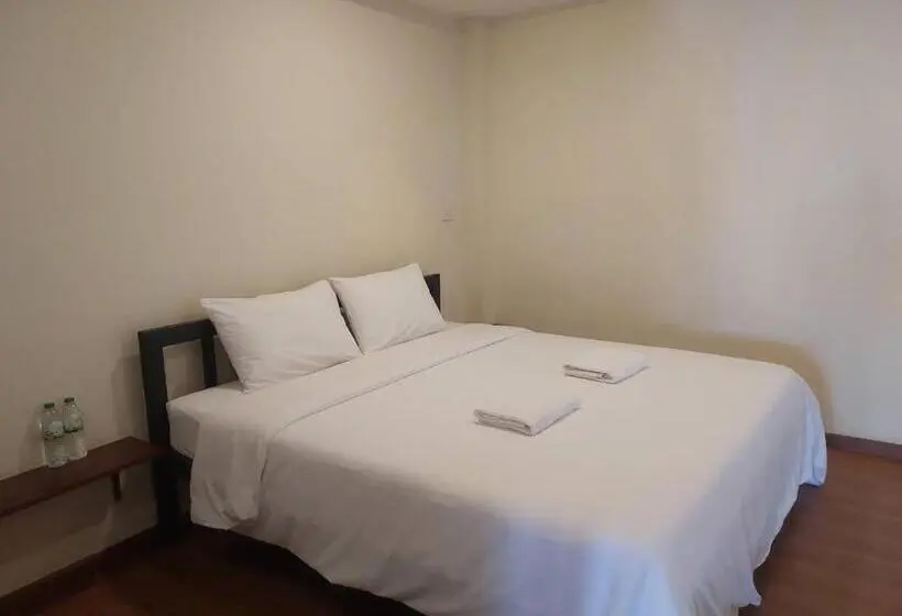 اتاق استاندارد, More Than Sleep Hostel Pak Chong  Khao Yai