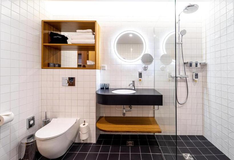 سوییت, Hestia Hotel Kentmanni