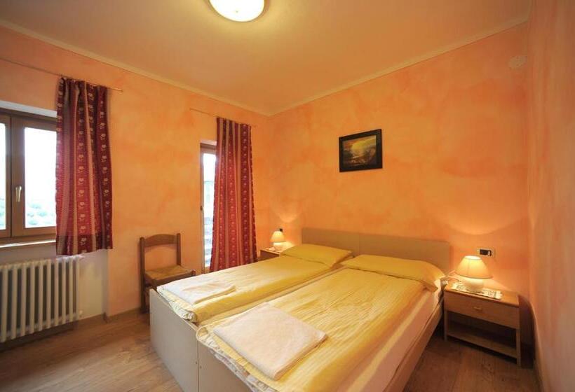 标准间, Rifugio Fedaia