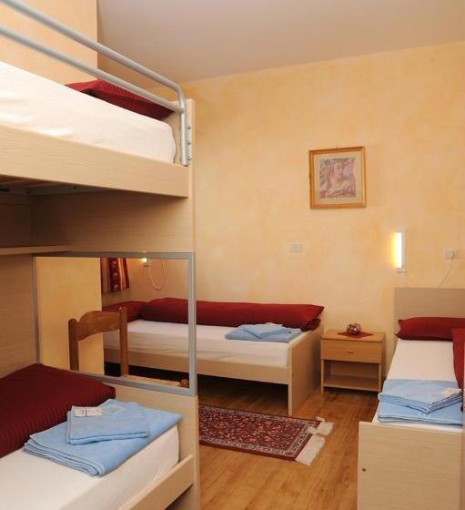 家庭间, Rifugio Fedaia