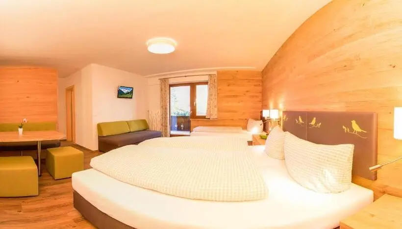 Standard Neljän Hengen Huone, Pension Sonnleitn