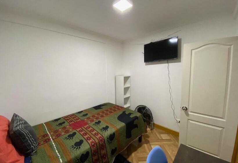 اتاق استاندارد یک نفره, Hostal Familiar S&g