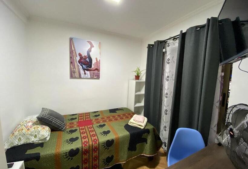 اتاق استاندارد یک تخته با سرویس بهداشتی مشترک, Hostal Familiar S&g