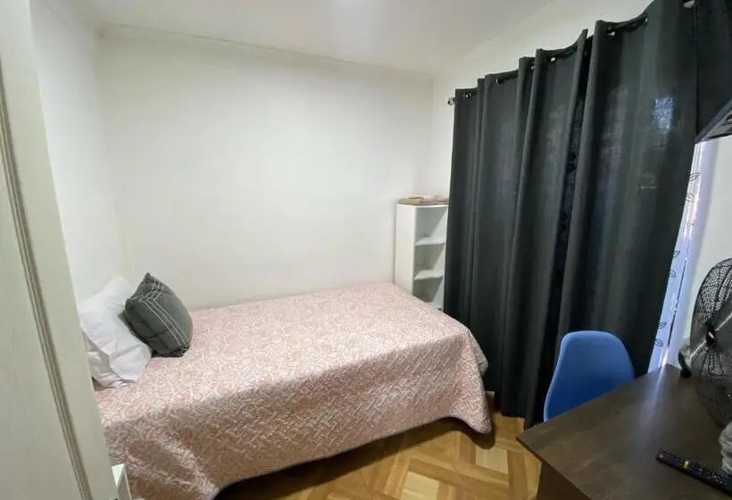 اتاق استاندارد یک تخته با سرویس بهداشتی مشترک, Hostal Familiar S&g