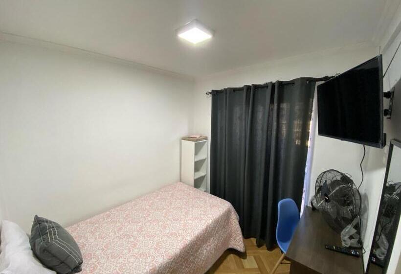 اتاق استاندارد یک تخته با سرویس بهداشتی مشترک, Hostal Familiar S&g