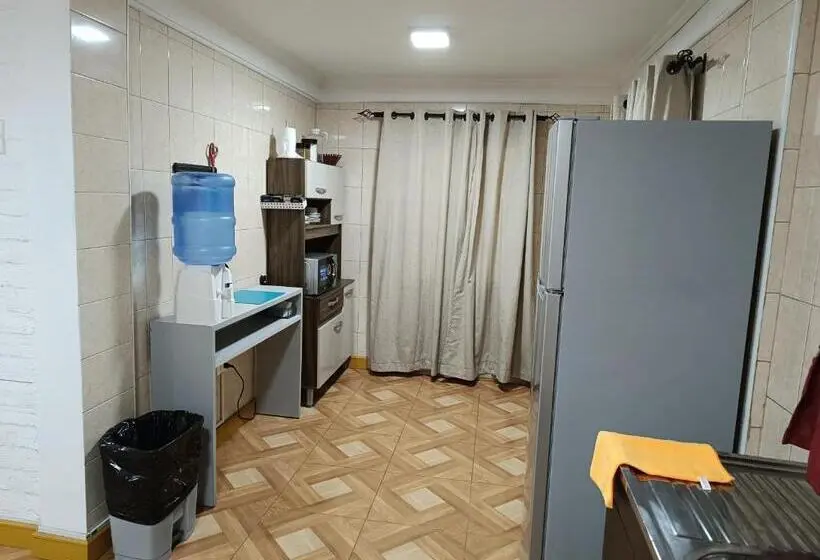 اتاق لوکس خانوادگی, Hostal Familiar S&g