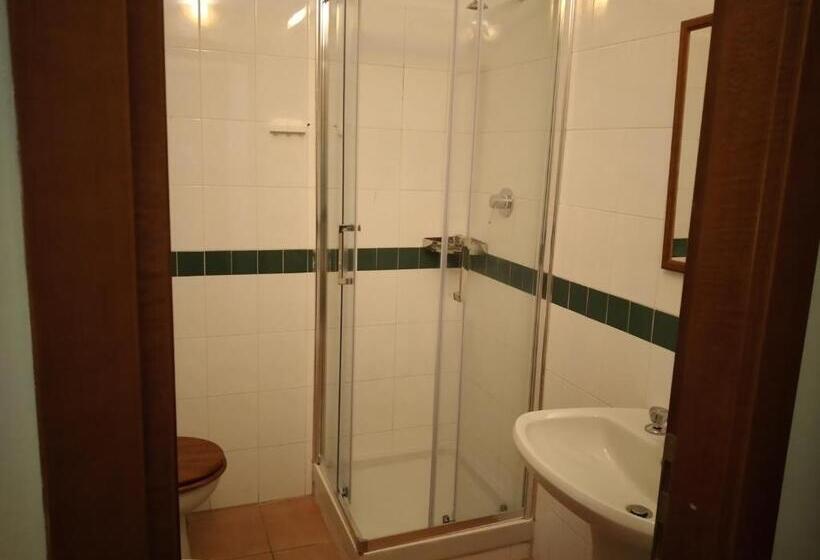 غرفة قياسية ثلاثية, B&b Resort Fonte La Castellana