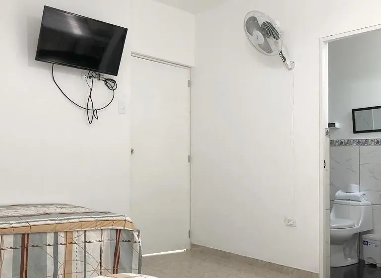 スタンダード4人部屋, Olas Inn