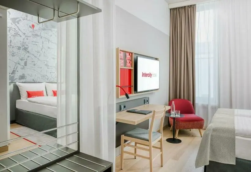 Bisneshuone, Intercityhotel Hamburg Barmbek