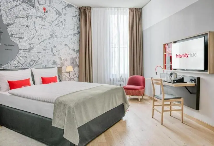 Superior-huone, Intercityhotel Hamburg Barmbek