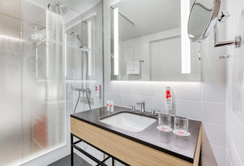 高级大房间, Intercityhotel Hamburg Barmbek