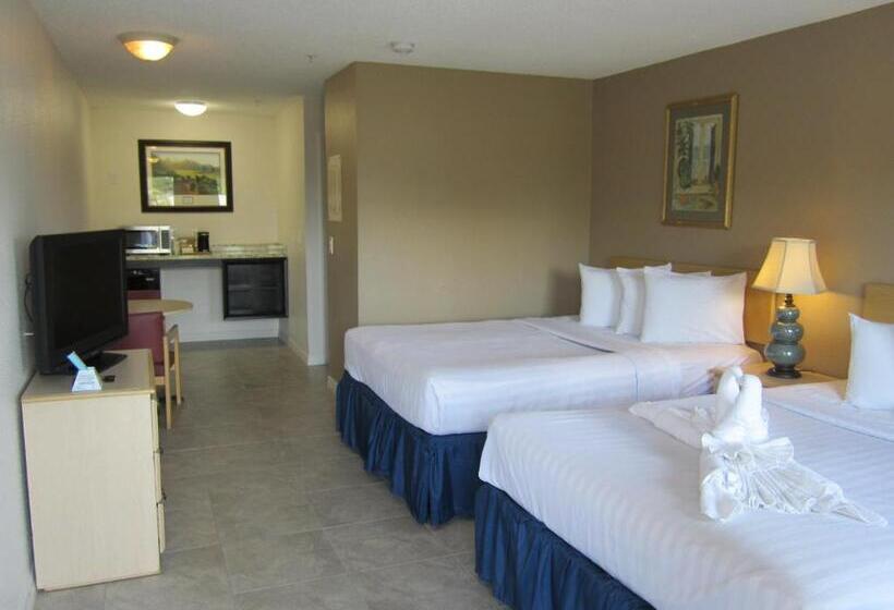 Номер Стандарт, Lantern Inn & Suites  Sarasota
