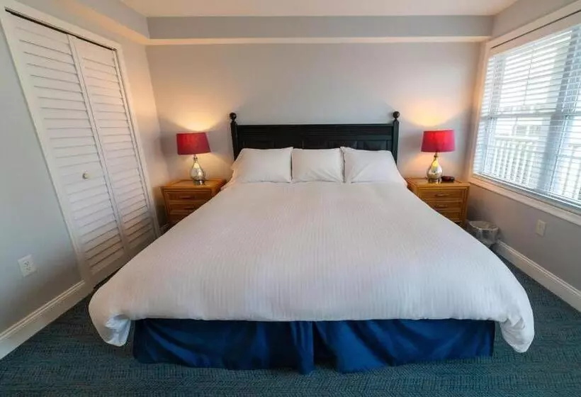 バルコニー付き１ベッドルームアパートメント, Sandpiper Beach Club