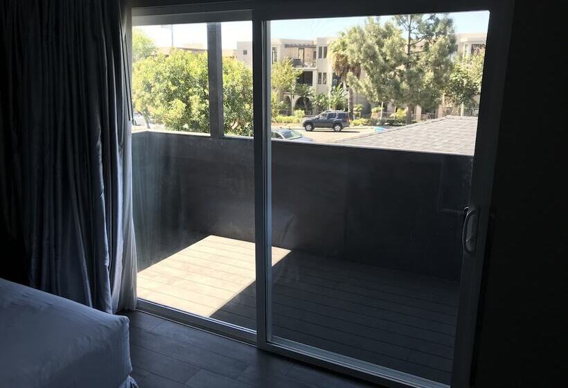 חדר סטנדרט עם מיטת קווין, Sands Of La Jolla