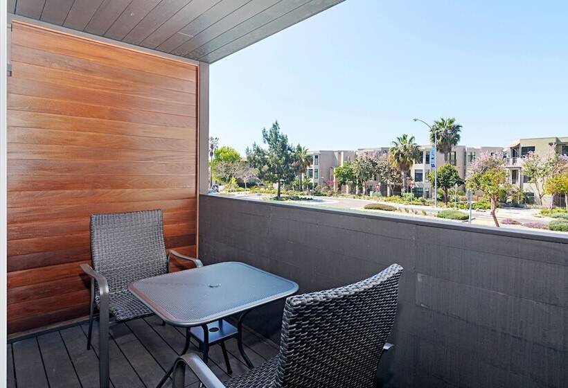 חדר סטנדרט עם מיטת קווין, Sands Of La Jolla