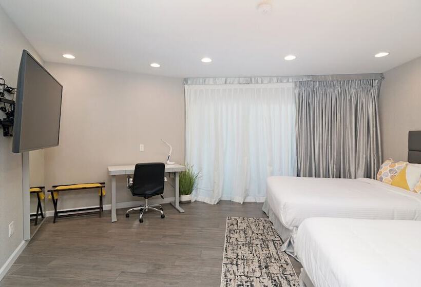 מיטת קינג בסוויטה, Sands Of La Jolla