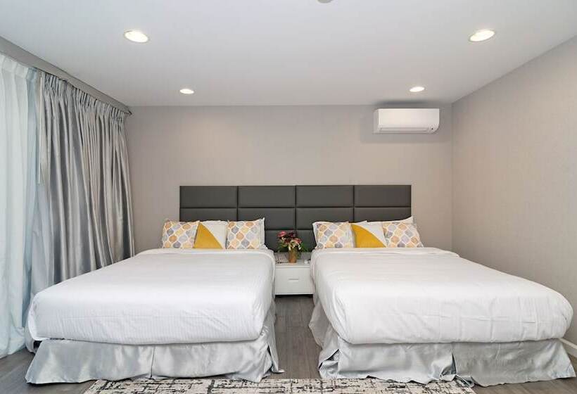 מיטת קינג בסוויטה, Sands Of La Jolla