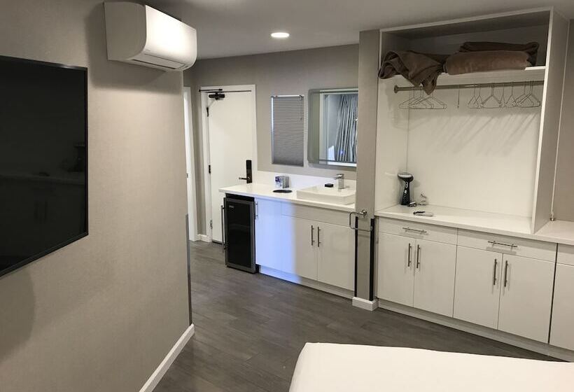 מיטת קינג בסוויטה, Sands Of La Jolla