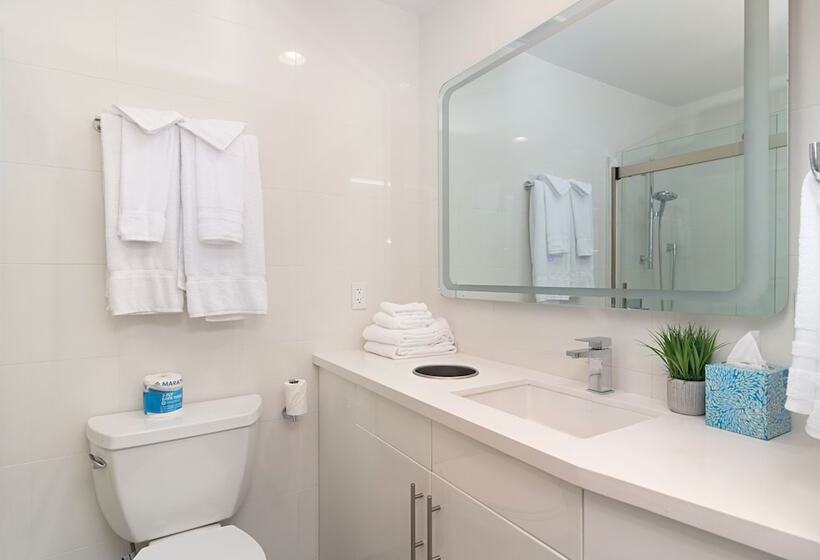 מיטת קינג בסוויטה, Sands Of La Jolla