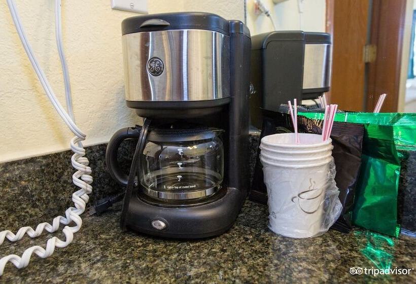 디럭스 룸, Seven Gables Inn