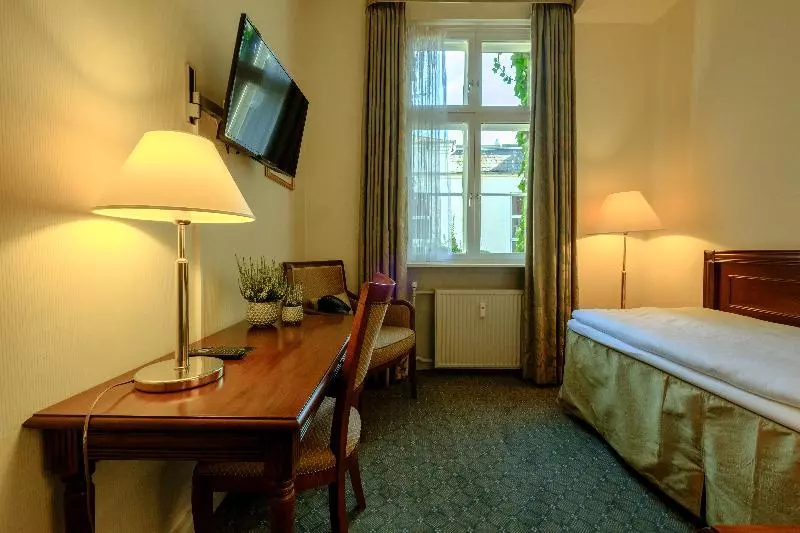 استودیوی استاندارد, Sedona Springs Resort